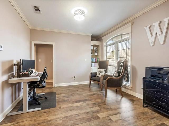 House for sale in Hooks, Texas