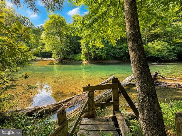 Farm for sale in West Virginia