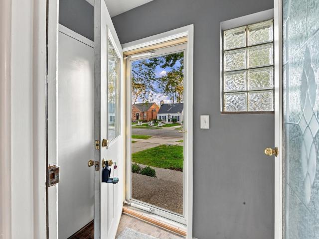House for sale in Grosse Pointe Woods, Wayne County