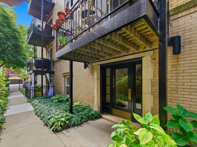 Condo for sale in Andersonville, Chicago