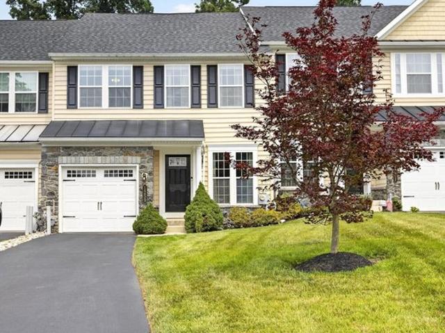 Townhouse for sale in Chester, Pennsylvania