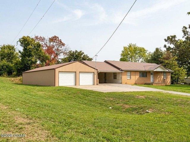 House for sale in Neosho, Newton County