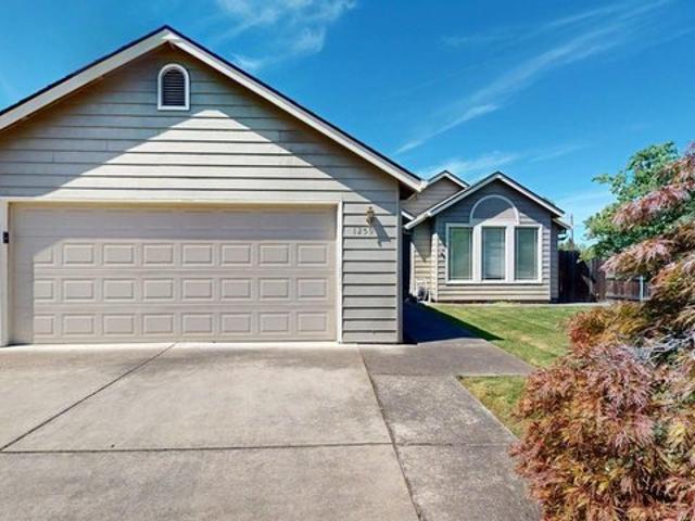 House for sale in Medford, Jackson County