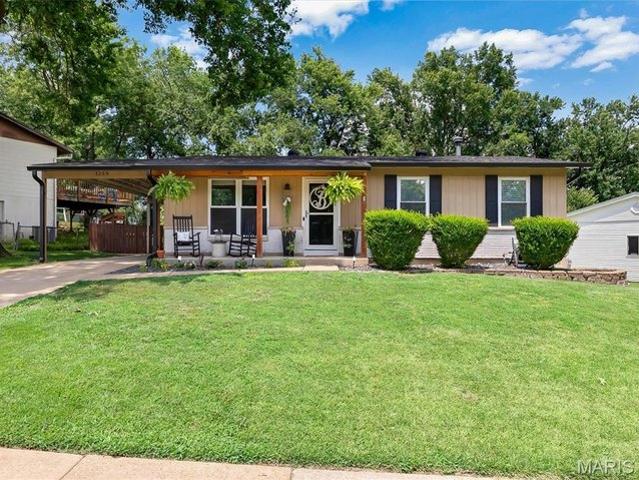 House for sale in Fenton, Missouri
