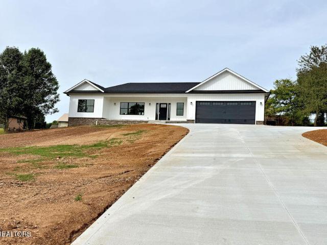 House for sale in Boyds Creek, East Tennessee