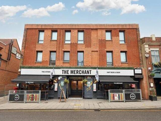 House for sale in Navestock Side