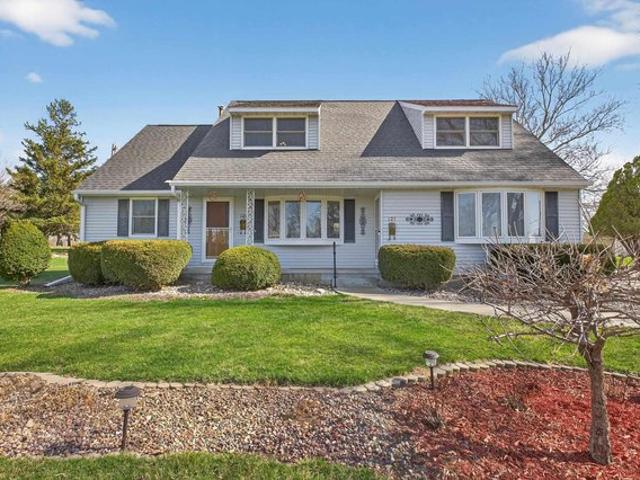 House for sale in Waterloo, Iowa