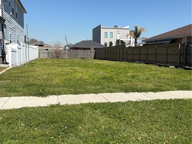 Land for sale in New Orleans
