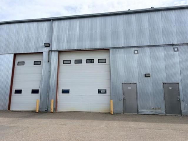 Commercial for rent in Alberta
