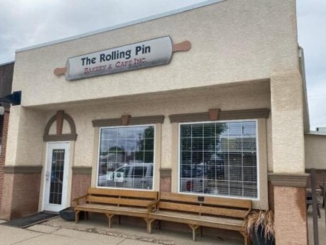Office for sale in Bow Island, Alberta