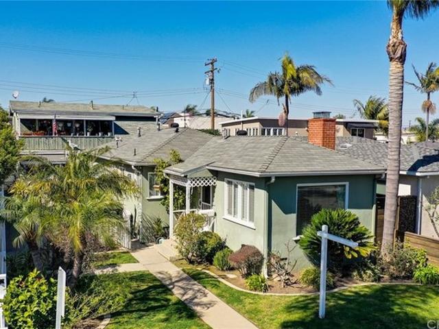 Townhouse for sale in Seal Beach, California