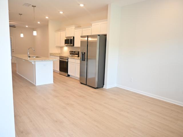 Townhouse for sale in Hilltop, Smyrna