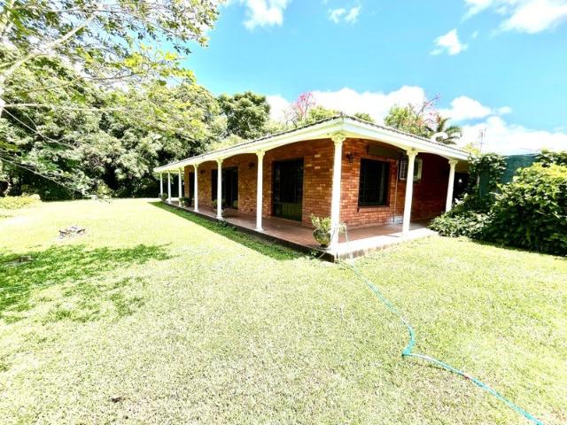 Cottage for sale in Brandon, Queensland