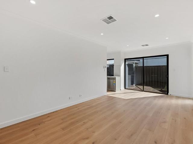 Townhouse for rent in Horseshoe Creek, South Australia