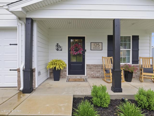 House for sale in Cecilia, Kentucky