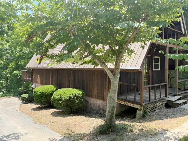 House for sale in La Grange, Kentucky