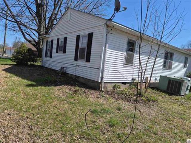 House for sale in Hickman, Kentucky