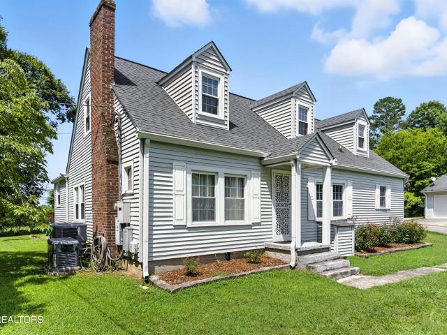 House for sale in Strawberry Plains, East Tennessee