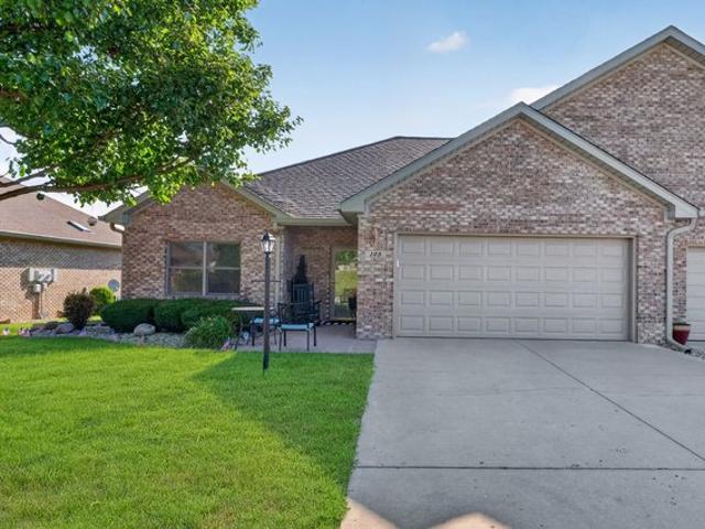 Condo for sale in Alexandria, Indiana
