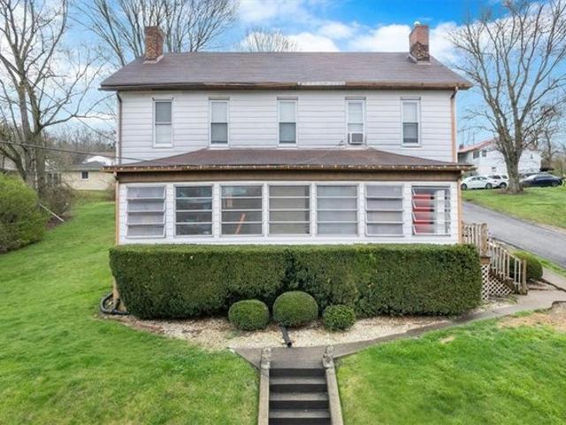 House for sale in Burgettstown, Pennsylvania