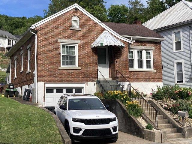 House for sale in Weston, West Virginia