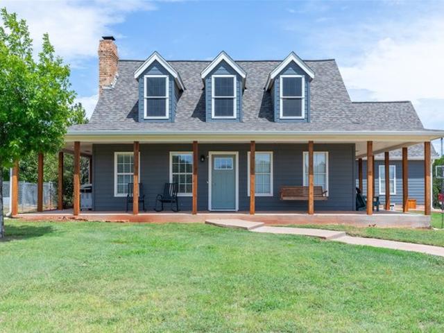 House for sale in Taylor, Texas