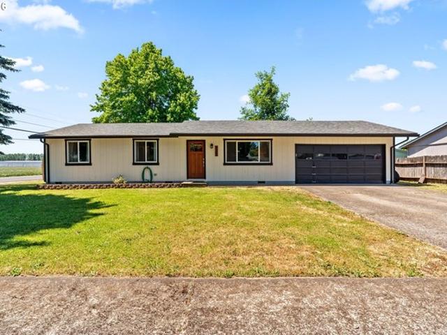 House for sale in Oregonia