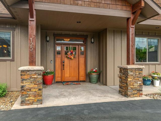 House for sale in Sandpoint