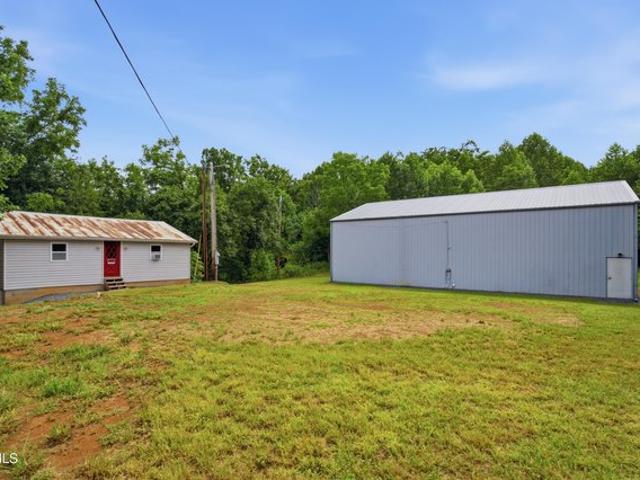 House for sale in Roan Mountain, East Tennessee