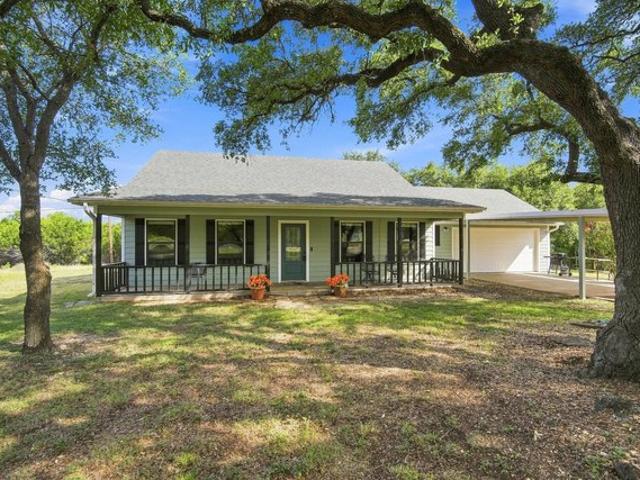 House for sale in Whitney, Texas