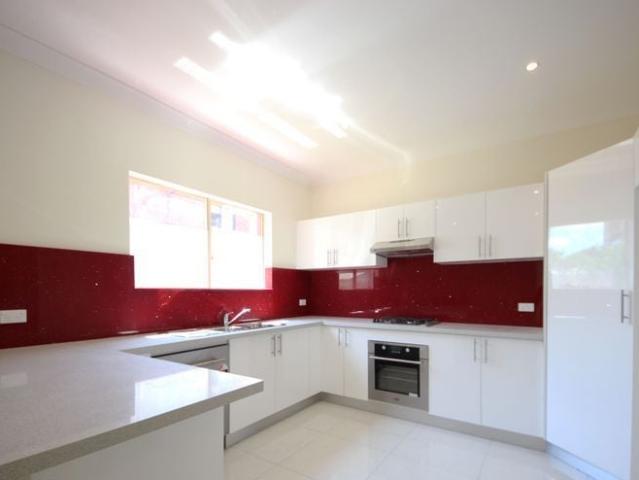 House for rent in Burwood