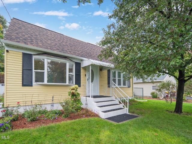 House for sale in Town of Guilderland, Albany County