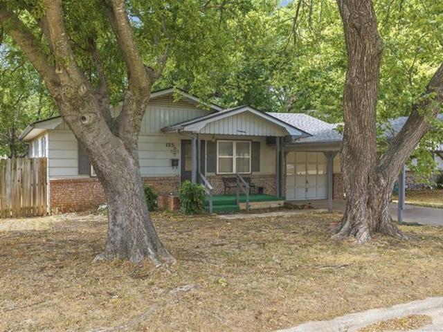House for sale in Carter, Oklahoma