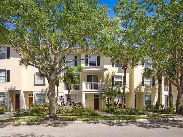 Condo for sale in Jupiter