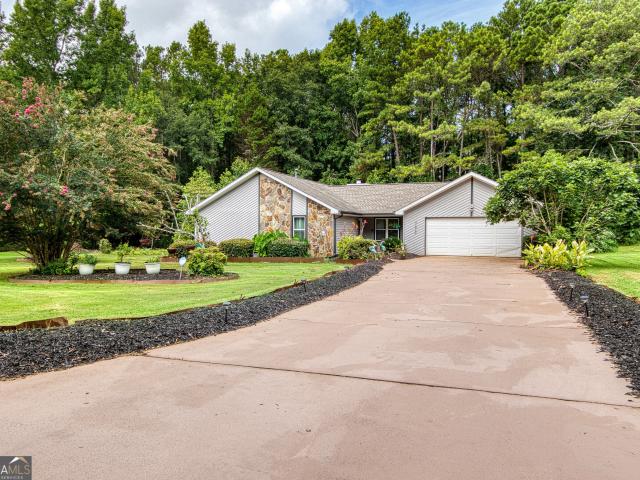 House for sale in Fayetteville, Georgia