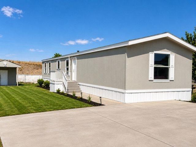 House for sale in Tooele, Utah