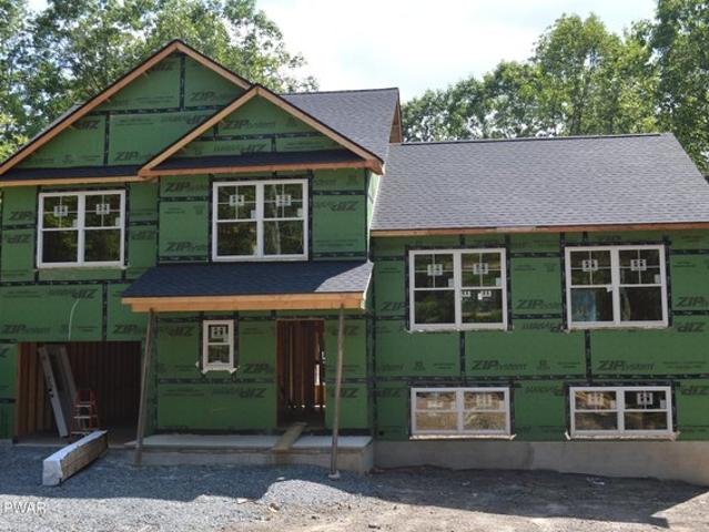 House for sale in Greentown, Pennsylvania