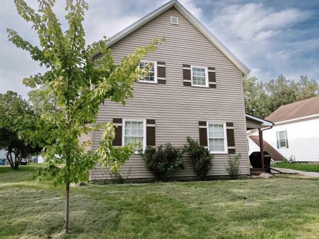 House for sale in Geneva, Indiana