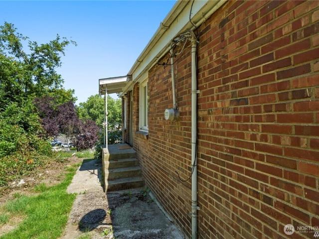 House for sale in Renton, Washington