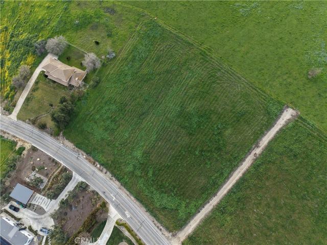 Land for sale in Tulare, California