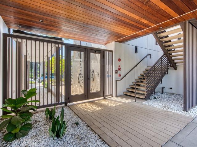 Condo for sale in Pasadena, California