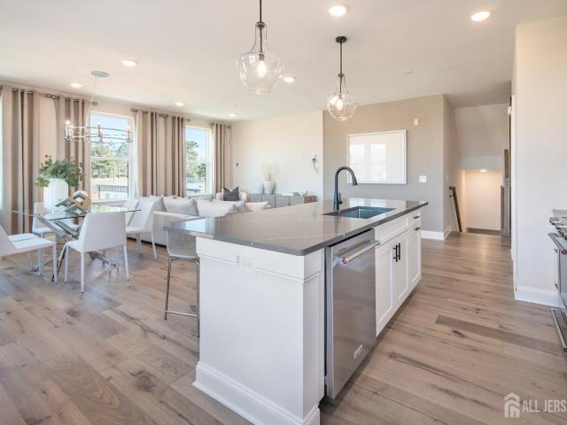 Condo for sale in New Brunswick, New Jersey
