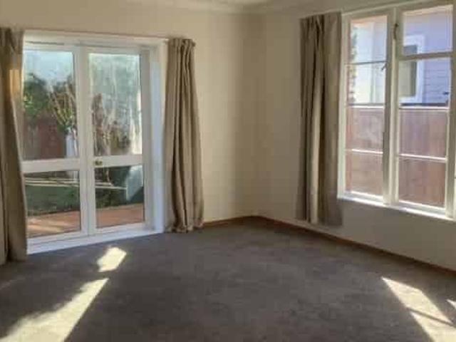 Apartment for rent in Days Bay, Wellington