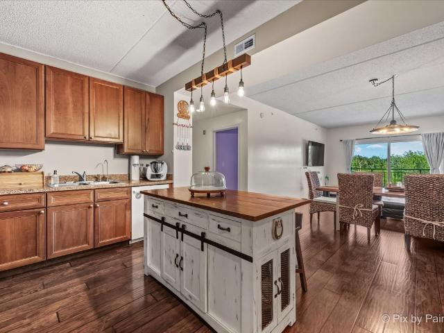 Condo for sale in Bloomingdale, Illinois