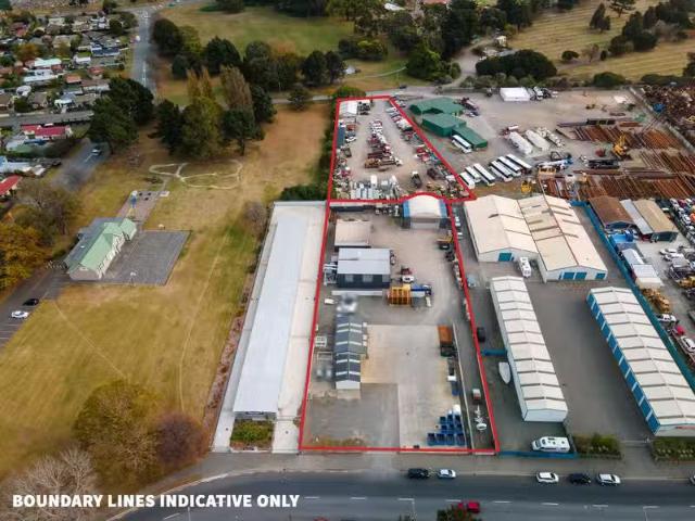 House for sale in Chaslands, Canterbury