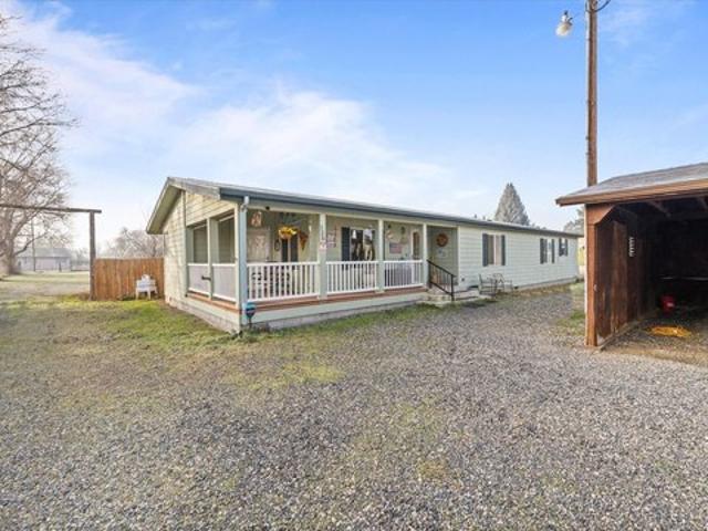 House for sale in Oregonia