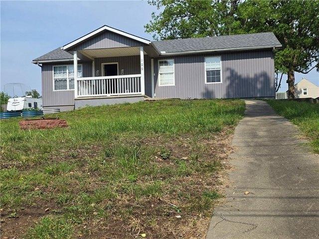 House for sale in Lexington, Missouri