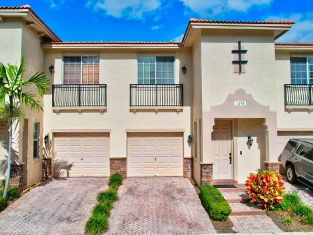 Townhouse for sale in Delray Beach, Florida