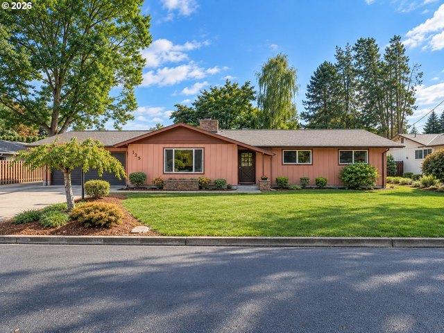 House for sale in Canby, Clackamas County