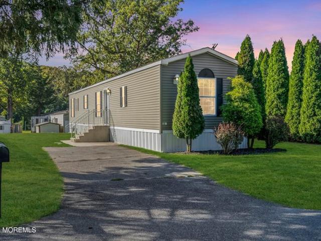 House for sale in Ridgeway Community, Manchester Township